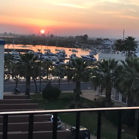 Beautiful Penthouse With Ocean And Marina Views Isla Canela
